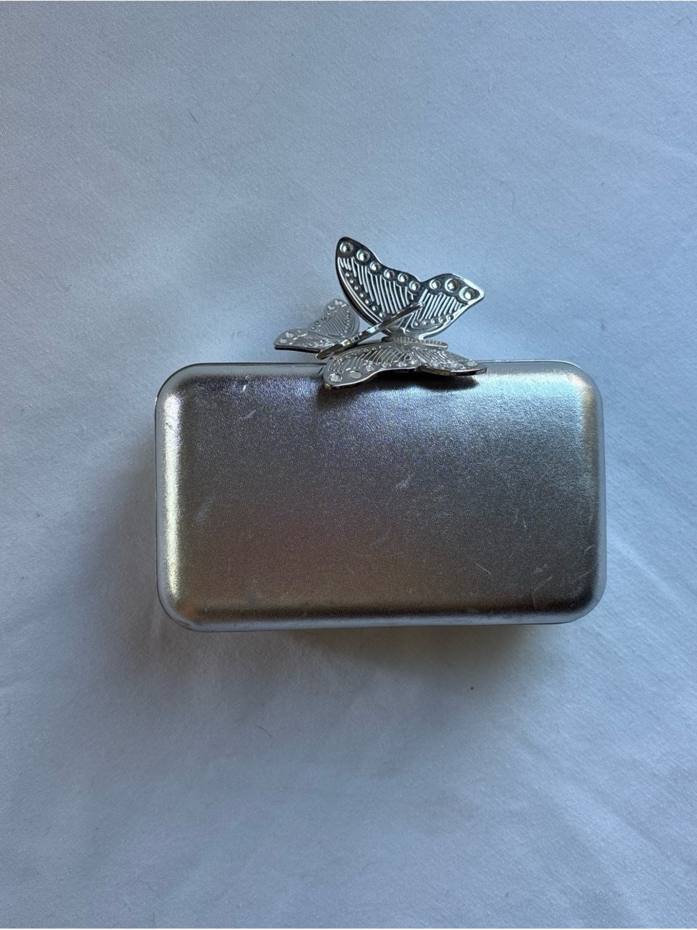 Karen Millen Silver Metallic Butterfly Clasp Trinket Case